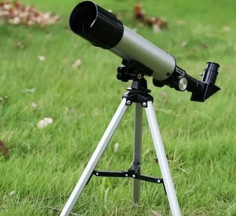 Телескоп зеркально-лінзовий астрономічний на штативі .Telescope F360