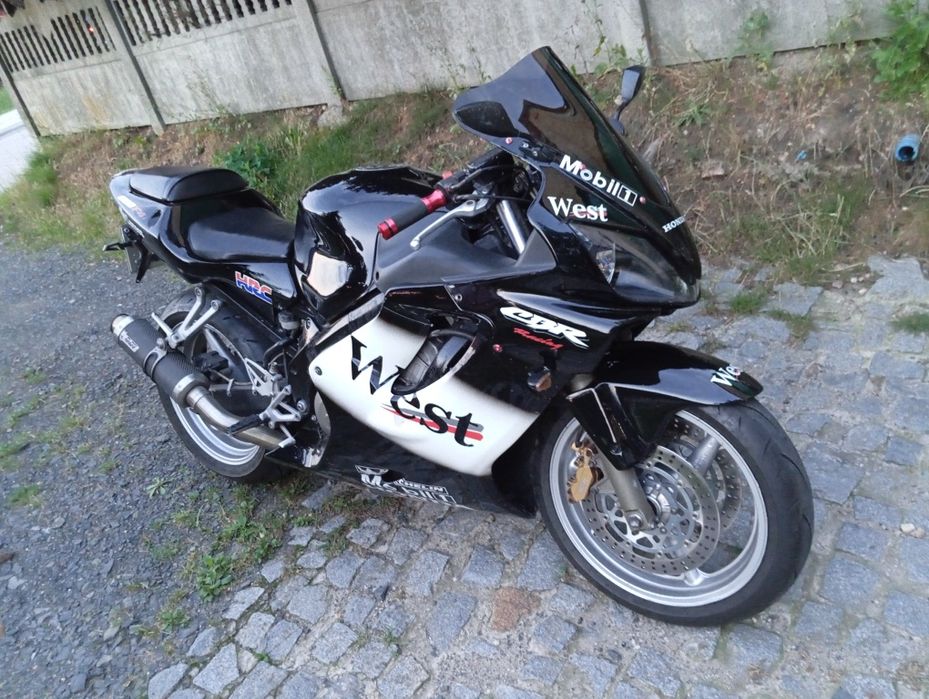 Motocykl honda CBR F4i 600