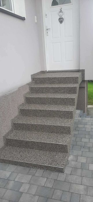 Kamienny dywan układnie płytek - tarasy, balkony, schody