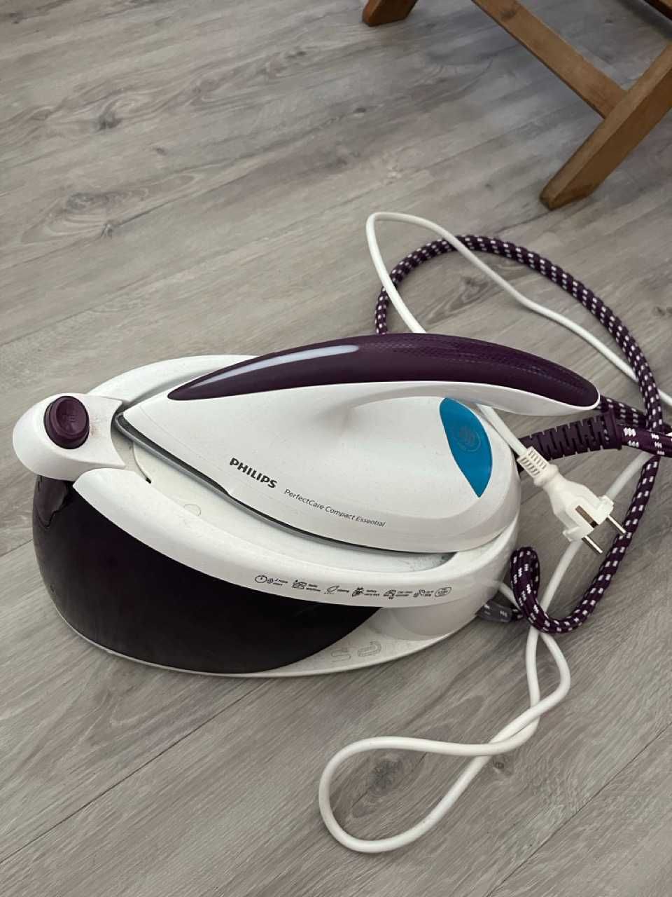 PerfectCare Compact Essential GC6822/30