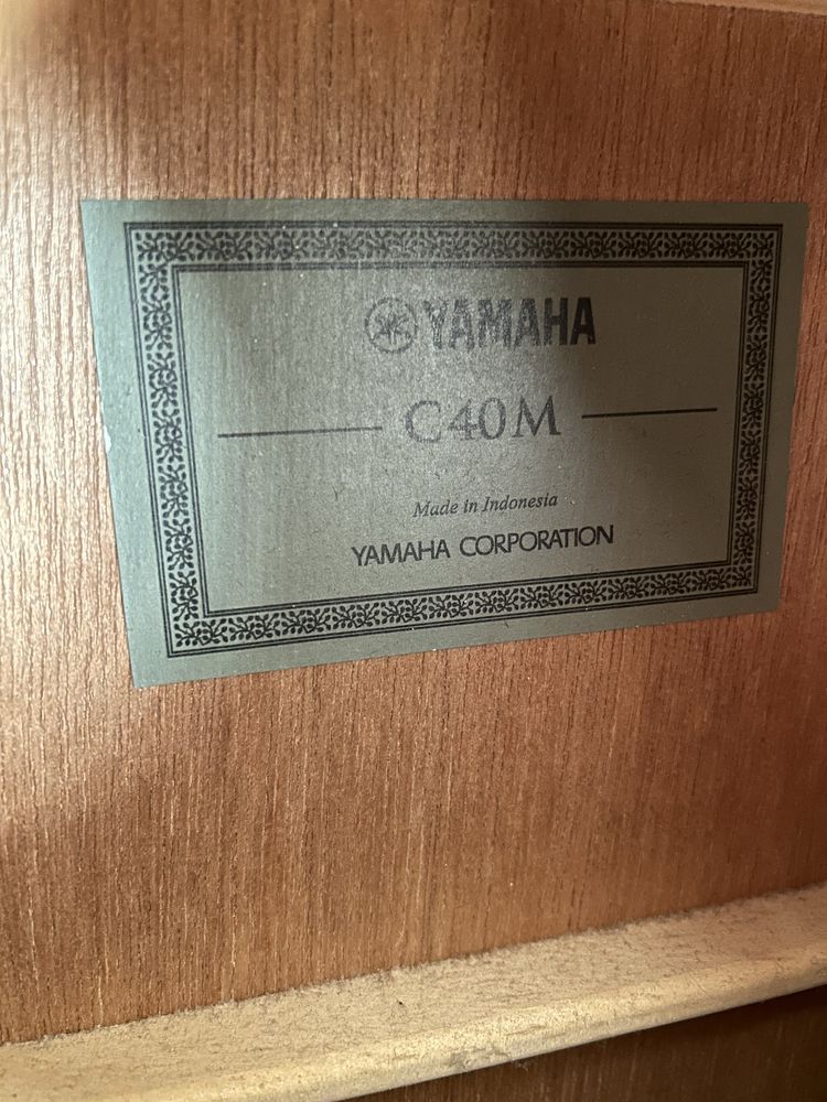 Класична гітара Yamaha C40M