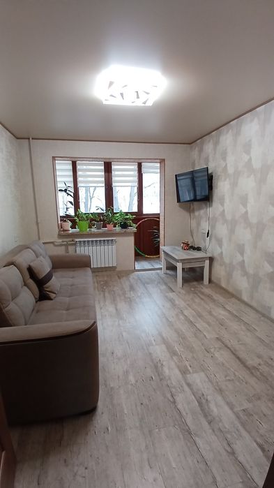 Продається 2-кімнатна квартира з ремонтом, меблями і технікою, Польова