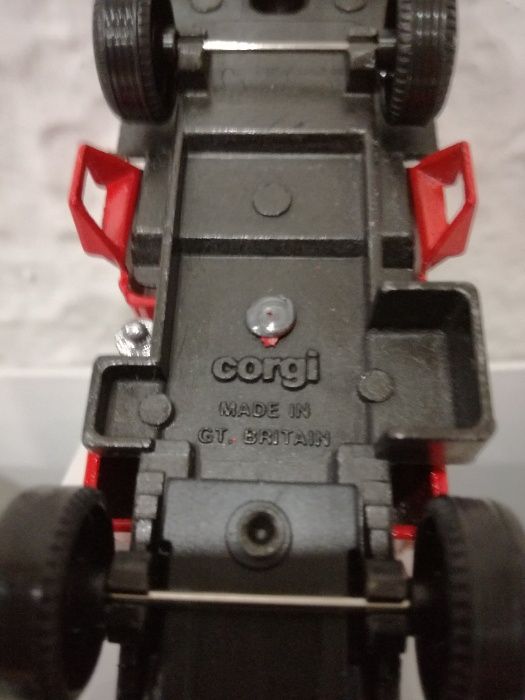 Corgi Volvo Container Truck