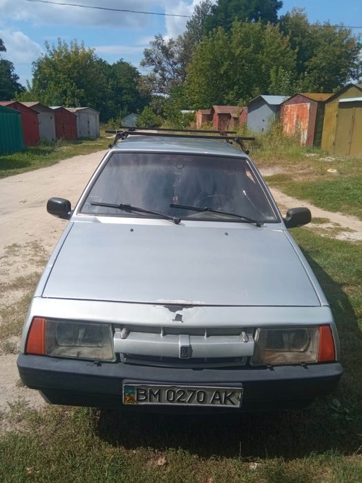 Продам ваз 2108 на полном ходу, машина ездит каждый день