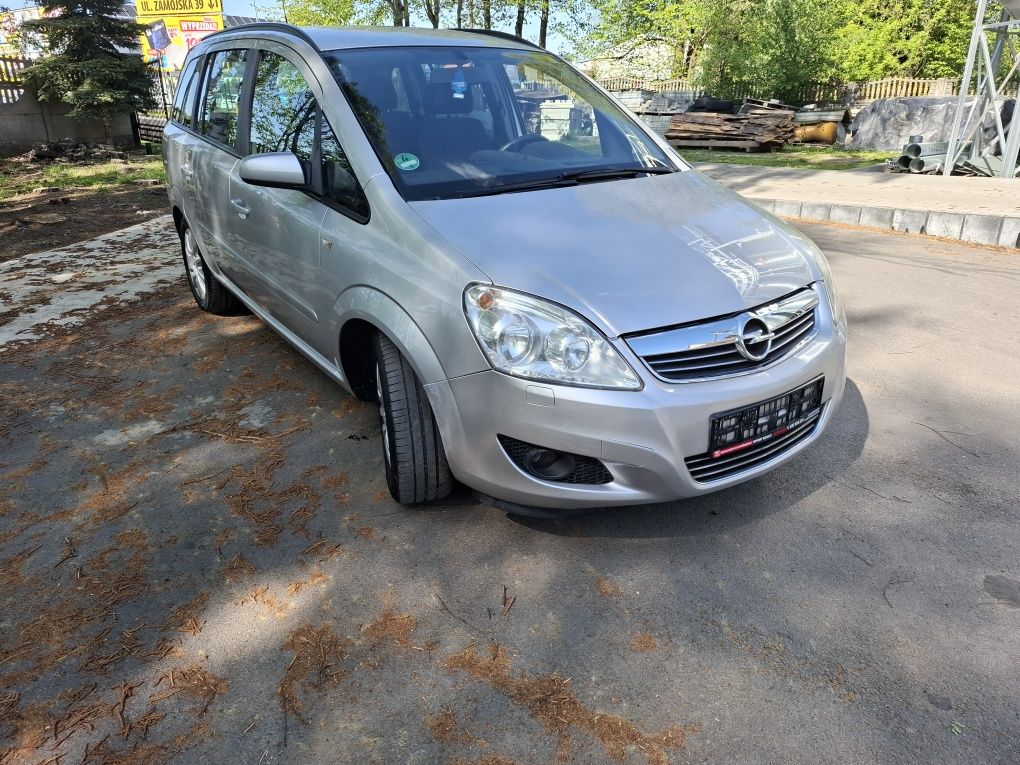 Opel Zafira B Lift 7 osób 1.8 16V