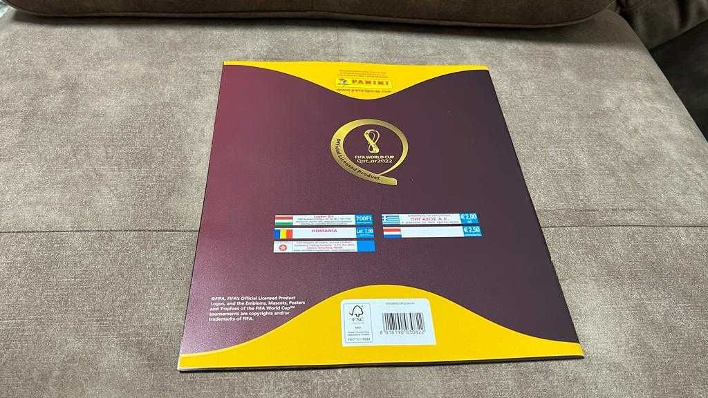 Альбом/журнал для стікерів/наліпок Panini Qatar/Катар 2022.