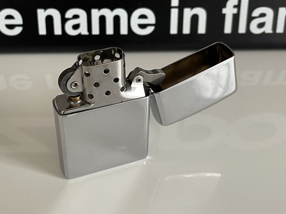 Zapalniczka Zippo 2000, Zippo Vertical, High Polish Chrome