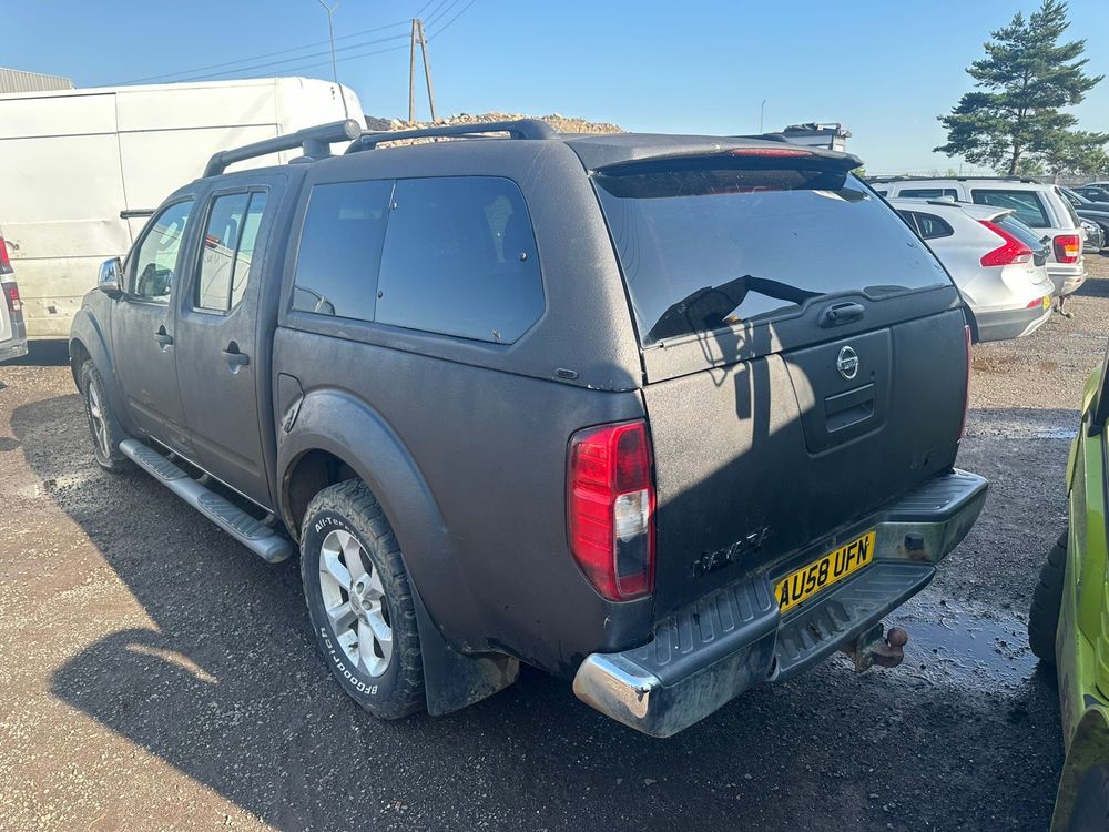 Nissan Navara Hard Top/twardy dach/ zabudowa paki
