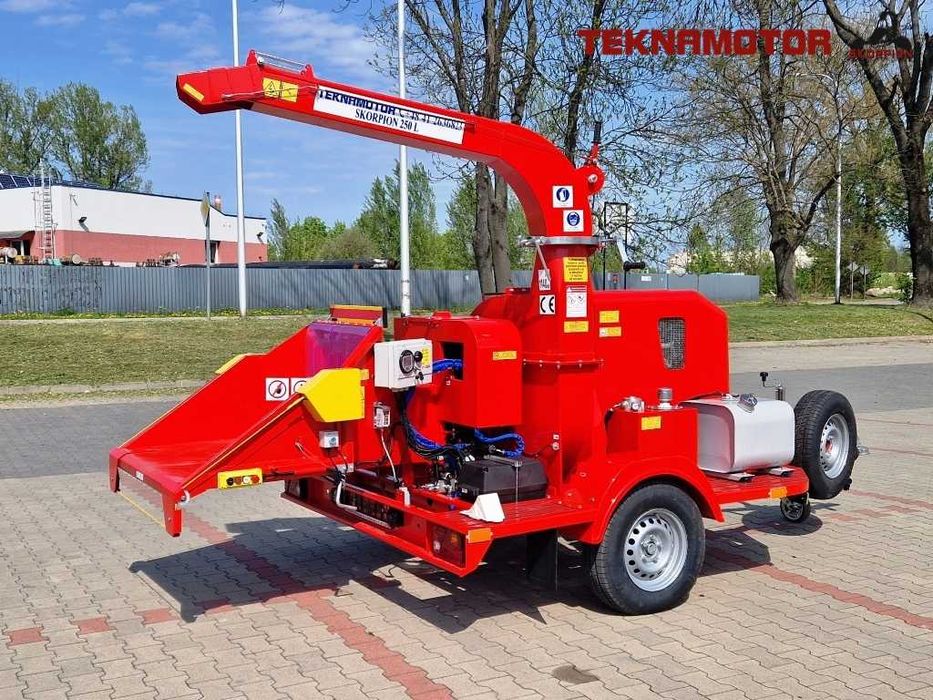 NOWOŚĆ rębak tarczowy do 220mm Skorpion 250L -TURBODIESEL- Teknamotor