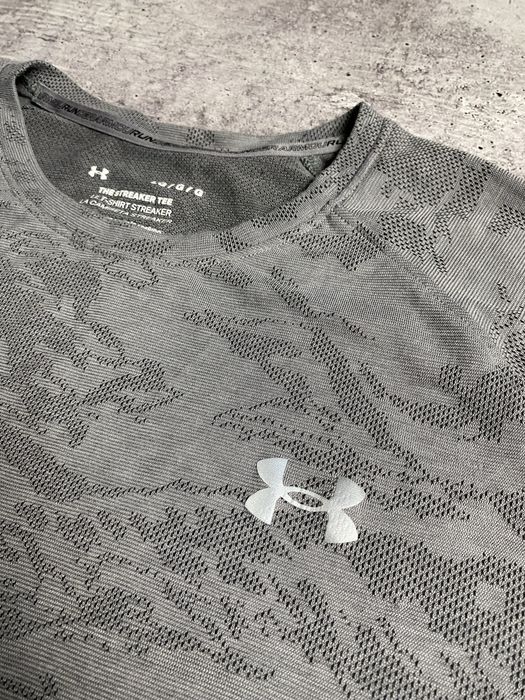 Футболка under armour розмір л