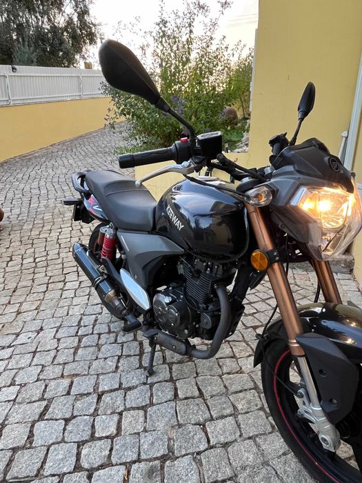 Keeway RKV 125, ano 2017