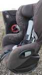 Cadeira auto rotativa Axiss da Bebe Confort