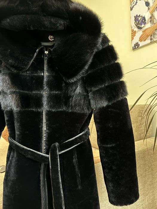 Шуба натуральна з мутона