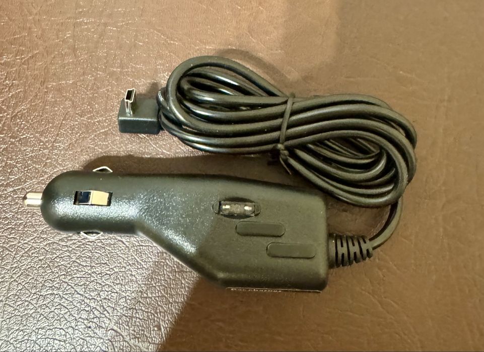 Автомобільна зарядка для GPS Навігатора TomTom Car Charger + Подарунок