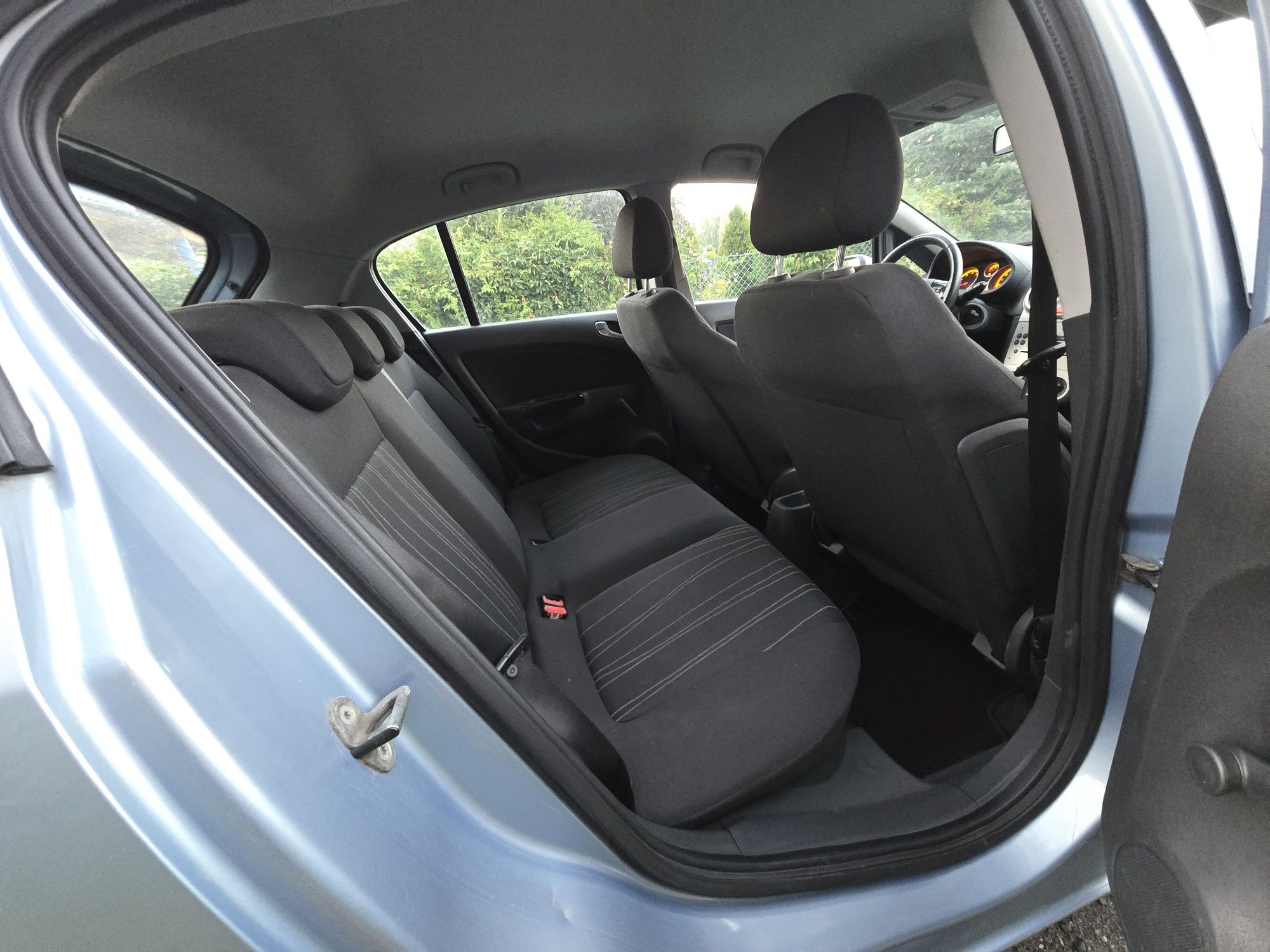 Opel Corsa D 1.2 sprowadzony z DE