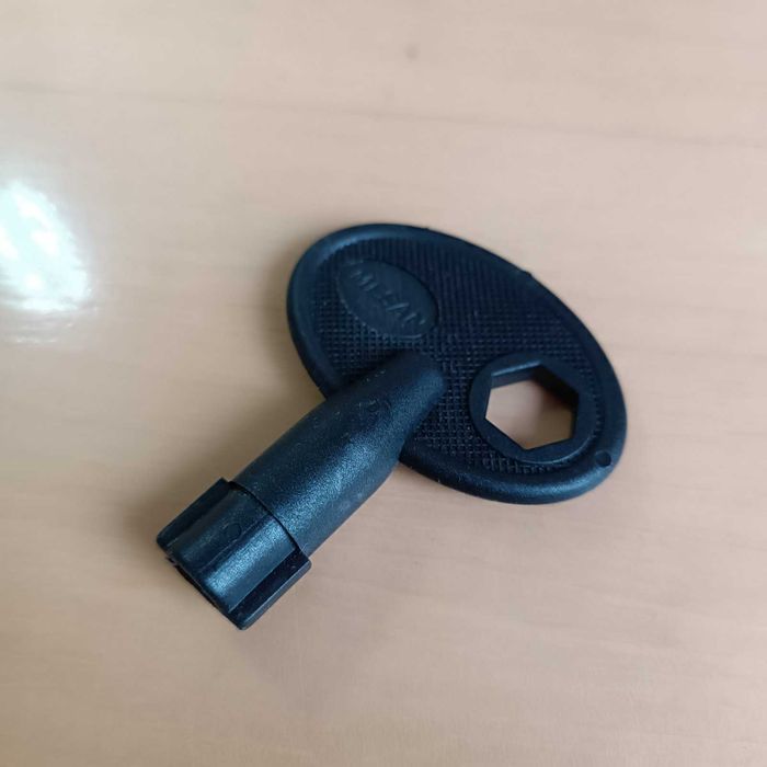 Электрошкаф реверсивный рубильник с мотор-приводом  SUNTREE ATS SQ5