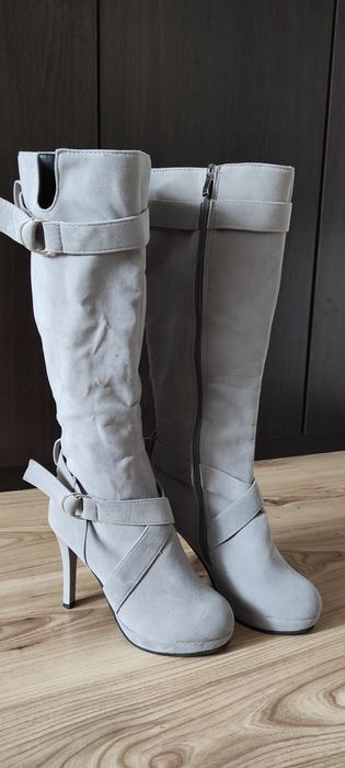 Kozaki nowe zamszowe