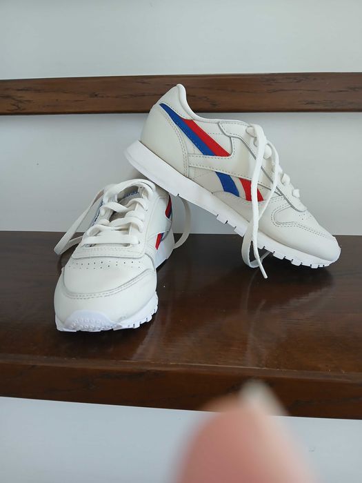 Фірмове дитяче взуття