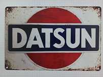 Placas decorativas novas abarth e datsun