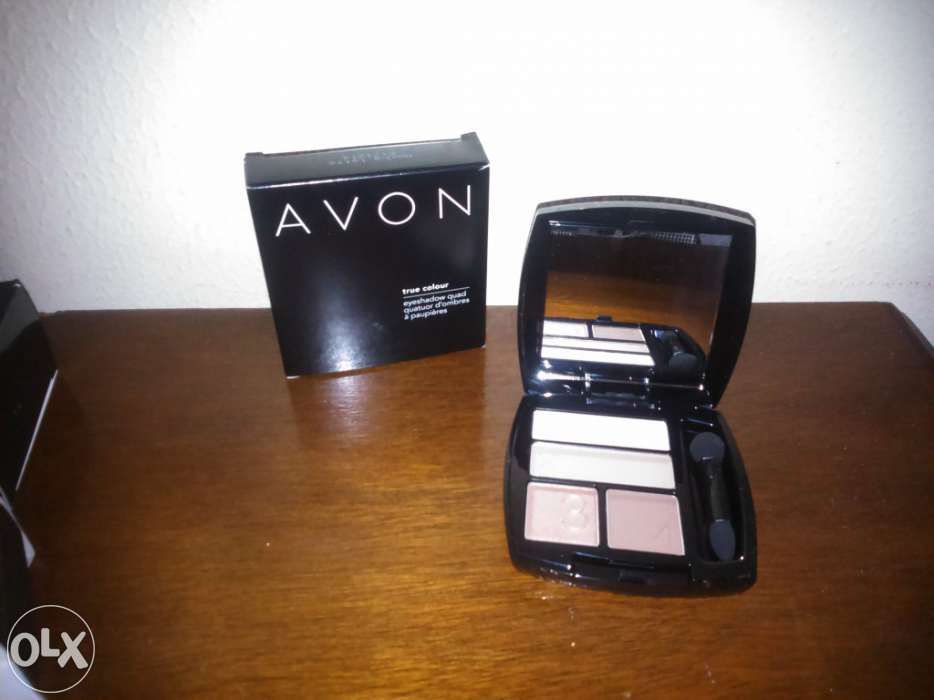 Quarteto de sombras para olhos da marca Avon por estrear!