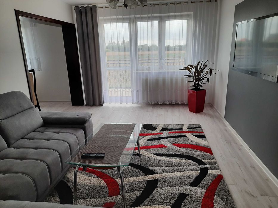 Sprzedam siedlisko : 2 domy + budynki gospodarcze