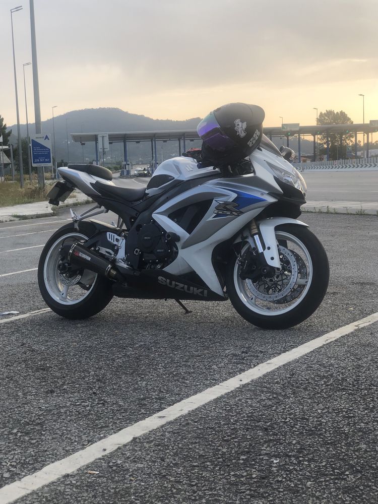 Suzuki GSXR 600 K8