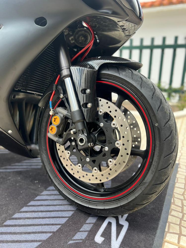 Yamaha R1 2006 Como Nova