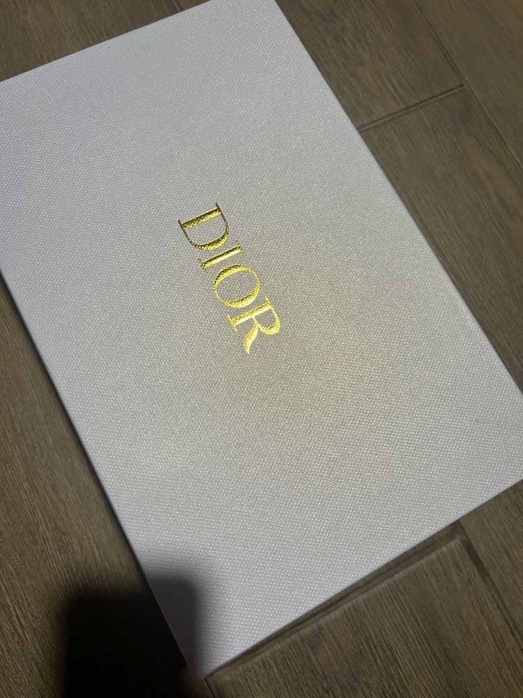 Продам чайний ( кофейний набір ) Dior