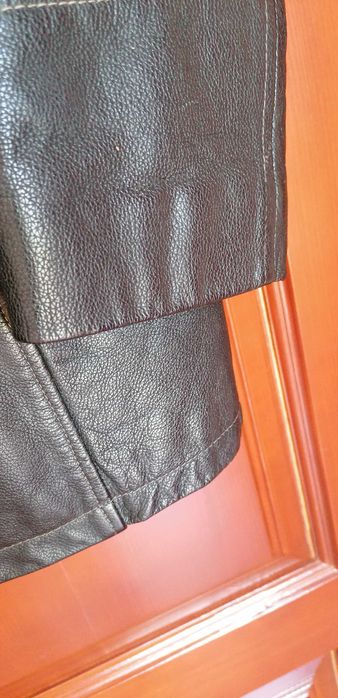 męska czarna kurtka skórzana