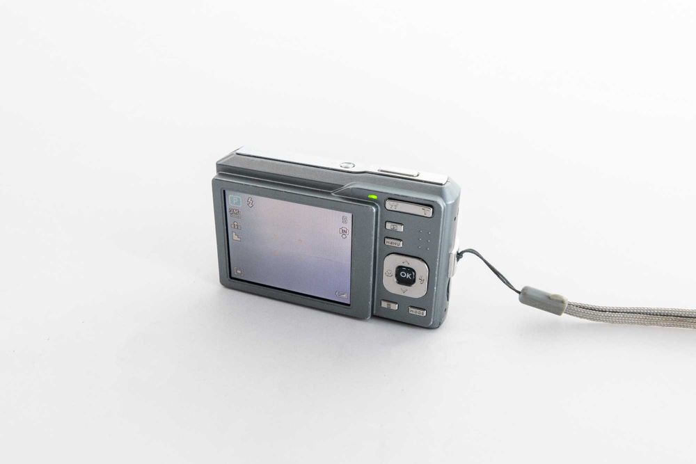 Kieszonkowy aparat cyfrowy BENQ DC E720 | nowa bateria