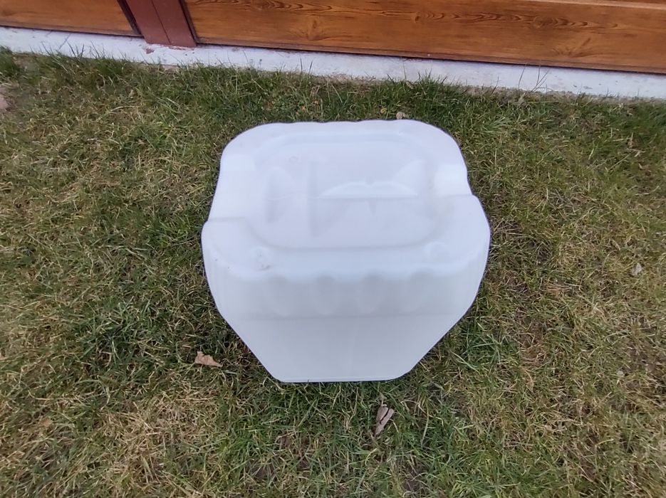 Kanistry bańki 25L CZYSTE po wodzie dystyelowanej