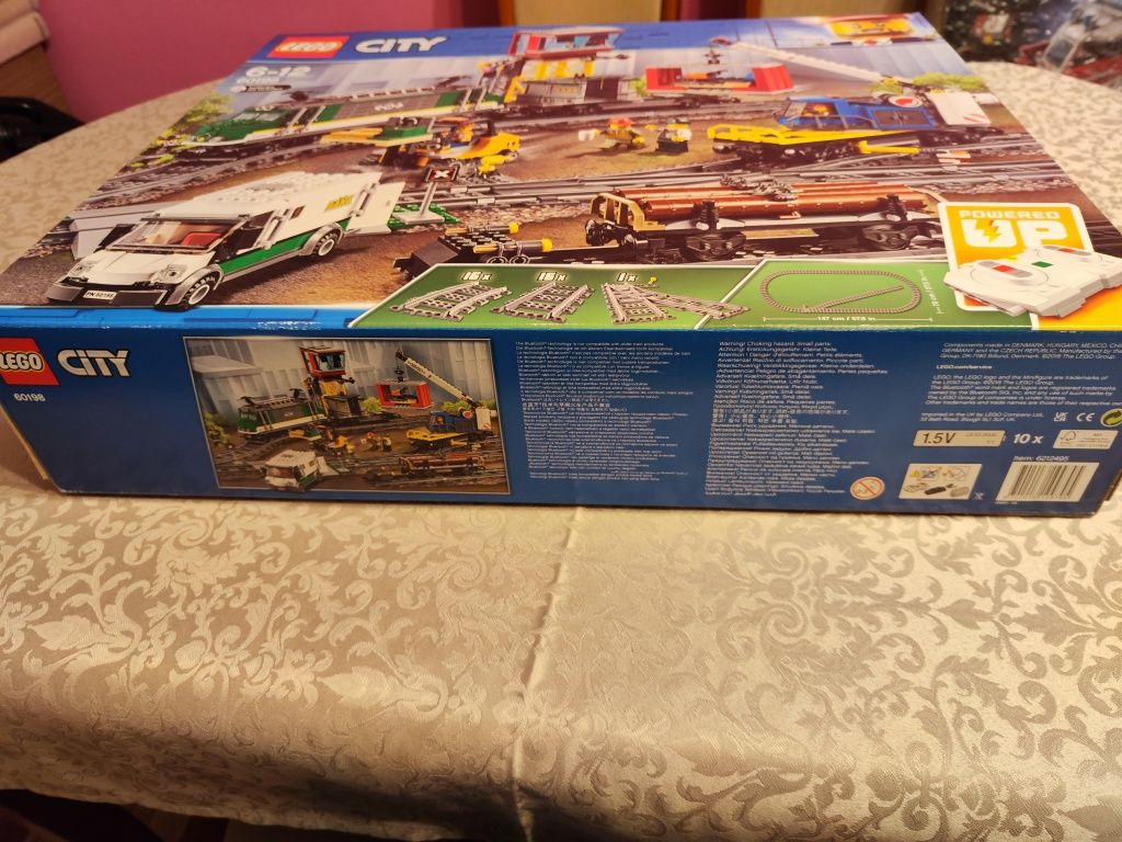 LEGO City 60198 Pociąg towarowy