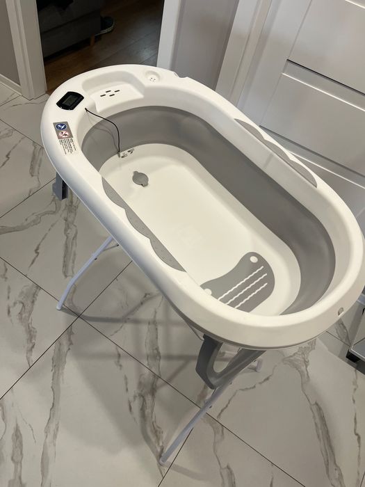 Wanienka skladana do kąpieli z termometrem