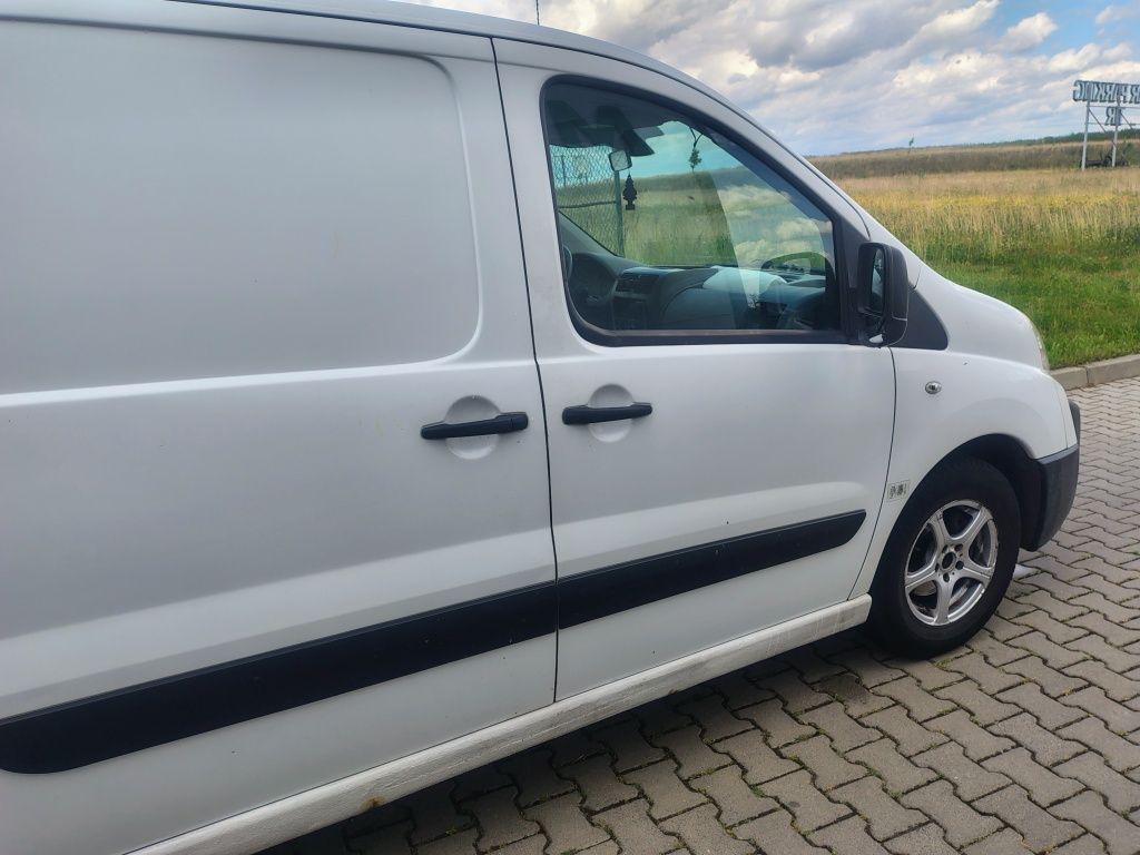 Peugeot Expert 1.6 HDI 08r. hak, bez DPF i dwumasy