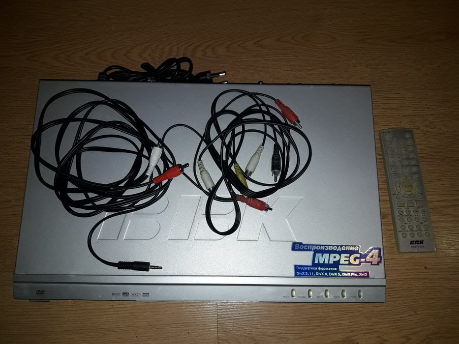 DVD плеер  " BBK " проигрыватель