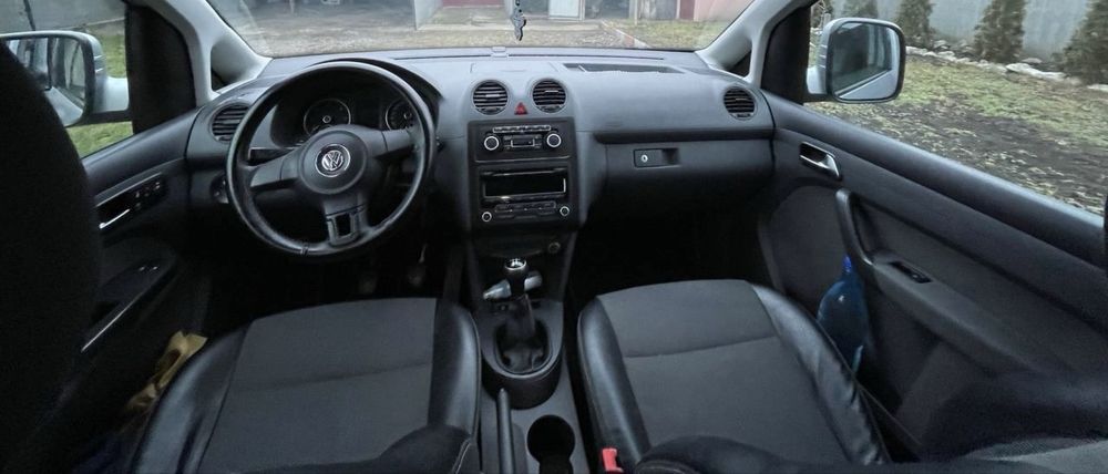 Продаётся автомобиль Volkswagen Caddy в отличном состоянии
