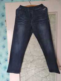 Spodnie jeansy na gumce rozm.158   stan idealny