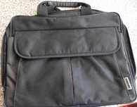 Mala Portátil Toshiba 16" como nova (40cmx30cm)