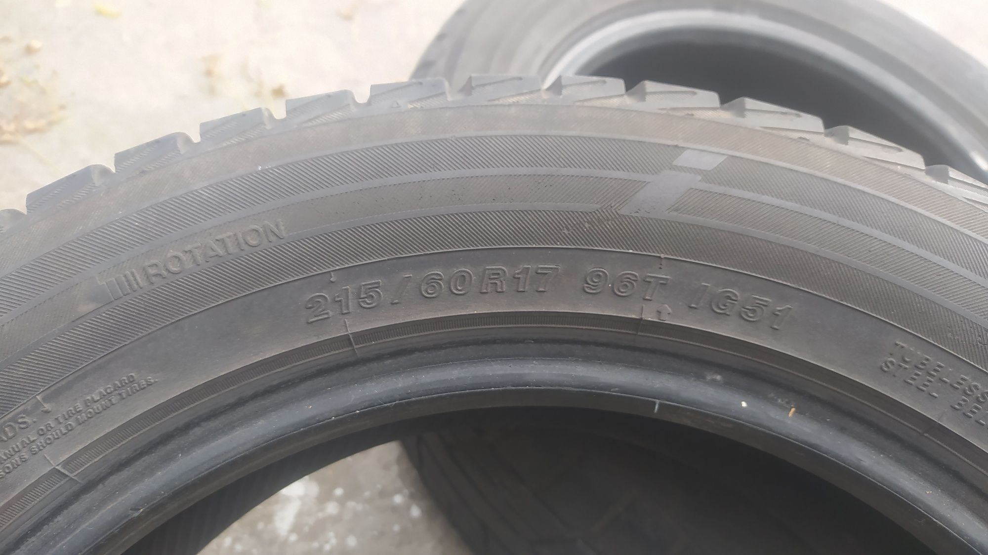 Резина Yokohama 215/60R17 только комплектом 4 шт.