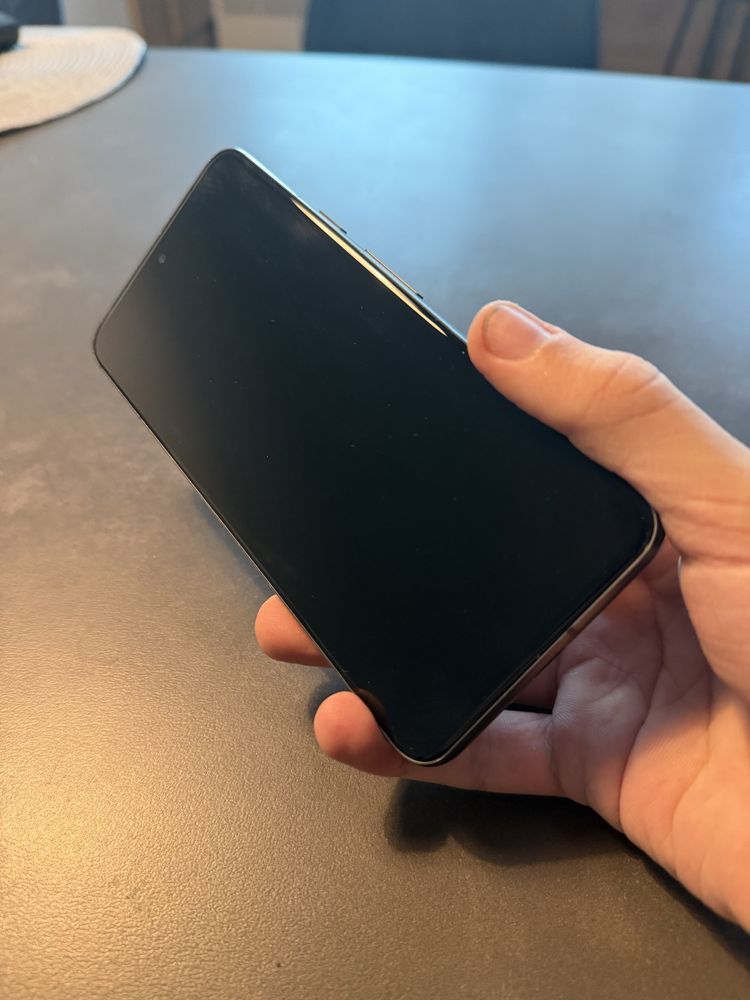 Google pixel 8 soft unlock 8/128