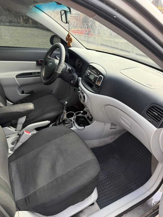Продам машину Hyundai Accent  2008 року