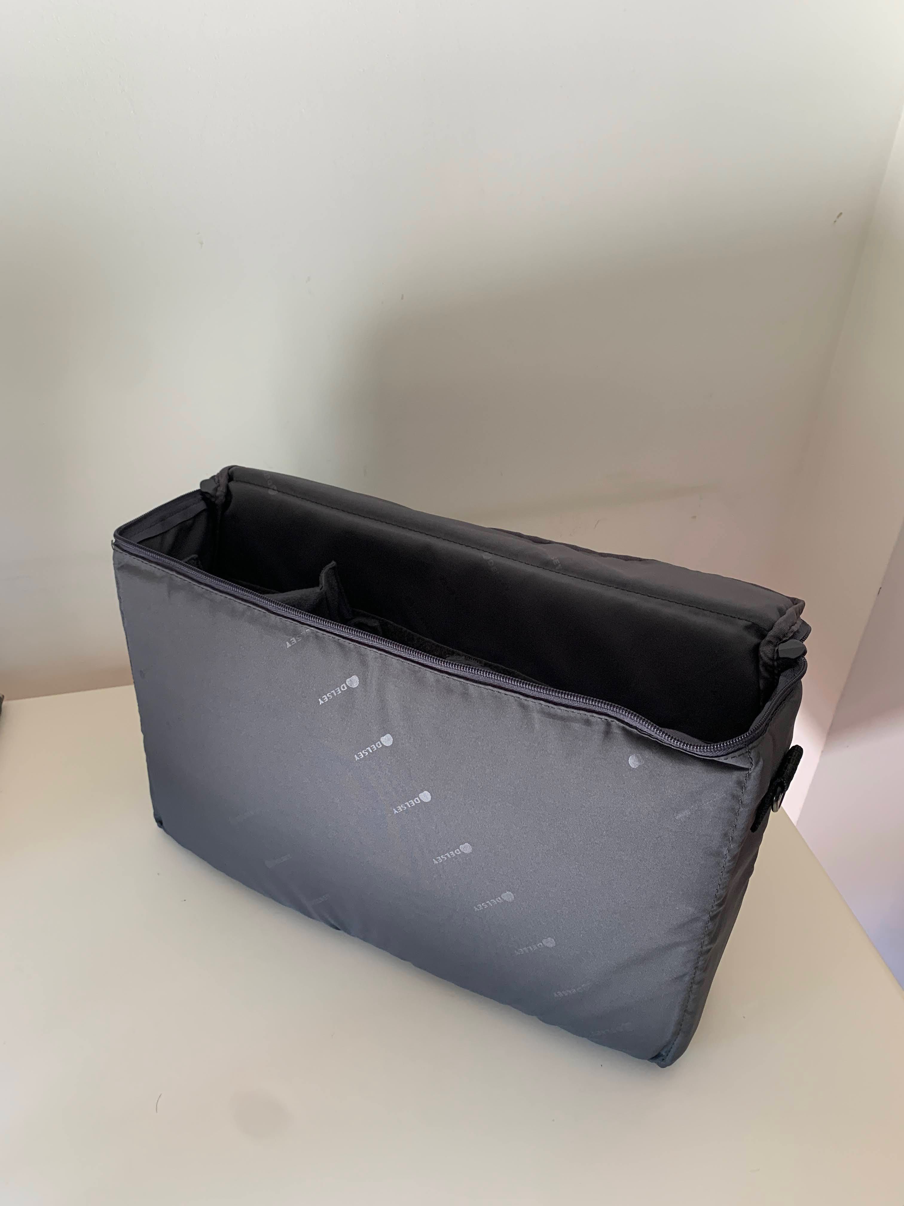 Delsey Pro Notebook Briefcase 16 (para máquina fotográfia e portátil)