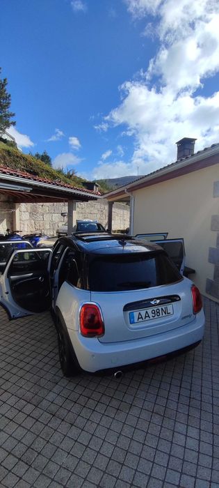Mini Cooper D , como NOVO!!!