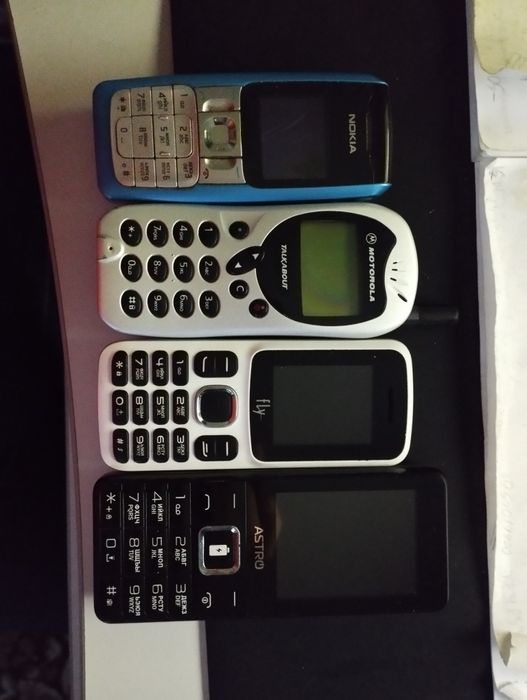 Motorola. Nokia. Fly. Astro