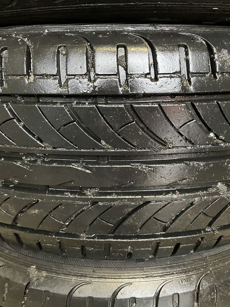 Продам резину Premiorri Solazo 215/60 r16