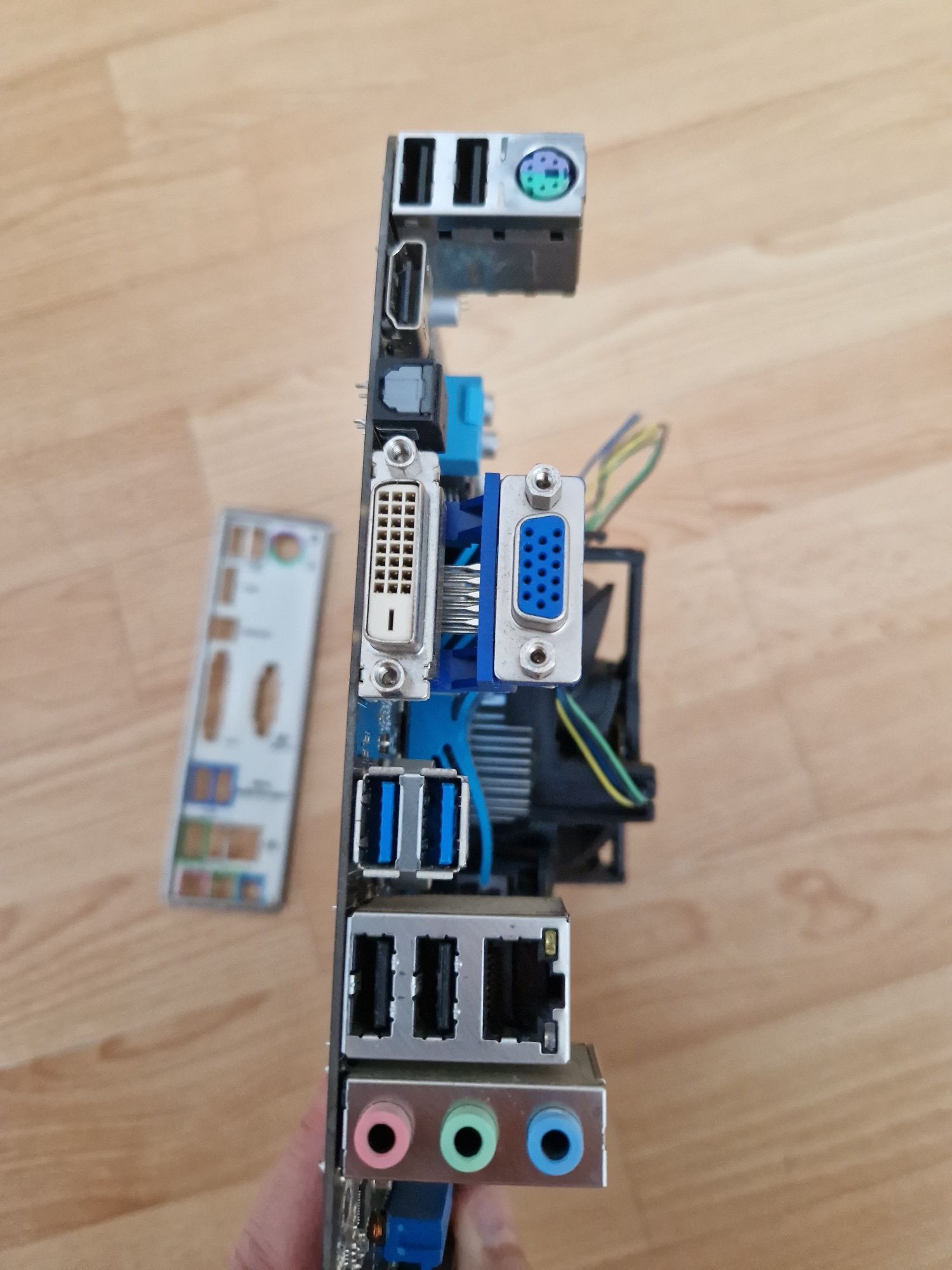 ASUS P8Z77-M Якісна Материнська плата сокет1155