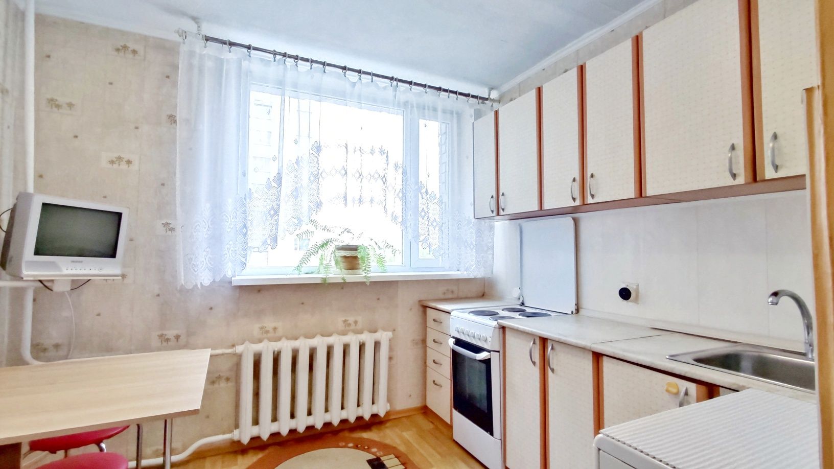 Продаж 2-х кімнатна квартира Набережна Перемоги