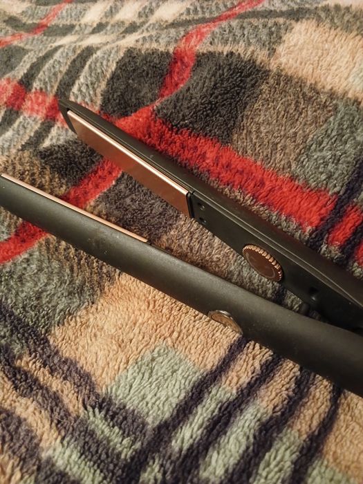 Вирівнювач, щипці для волосся