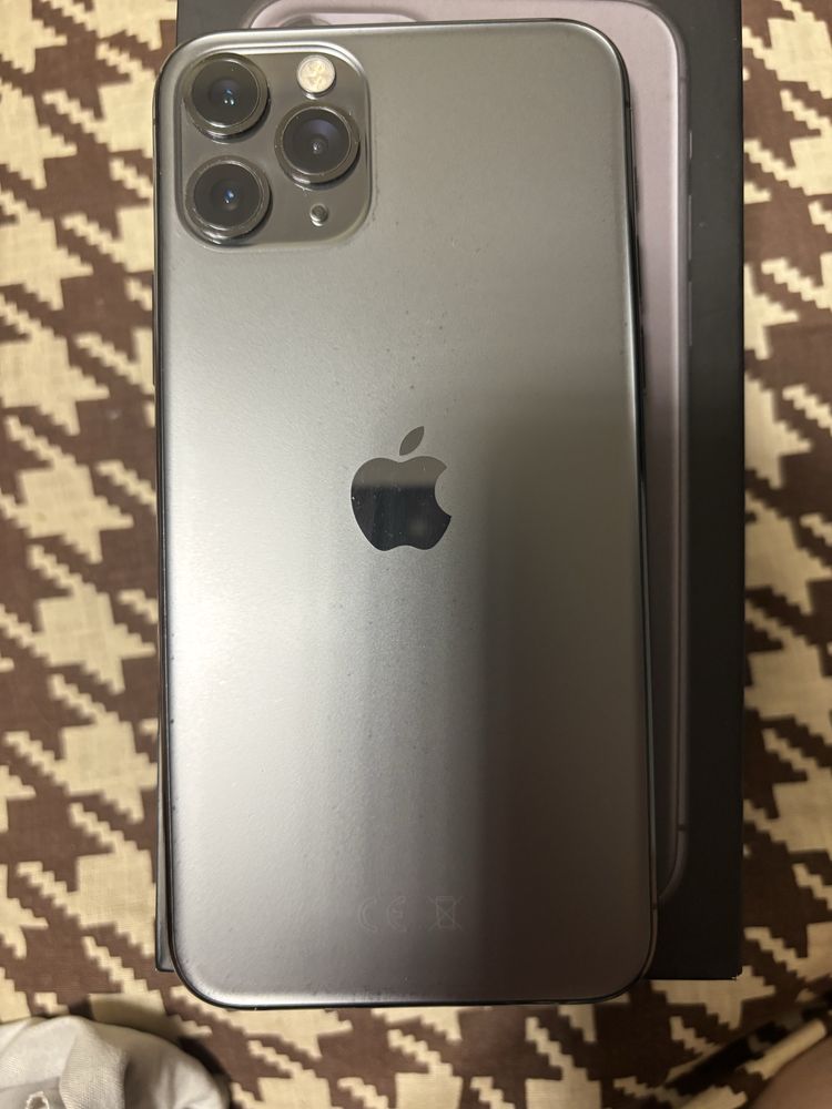 Iphone 11 pro 64gb з коробкою