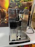 Кофемашина Saeco Incanto Silver  практически новая